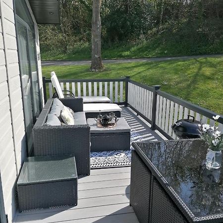 Luxury Lodge On Edge Of New Forest And 800M From Sea Entertainment And Leisure Passes Included Milford-on-Sea Exteriér fotografie