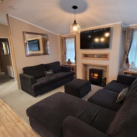 Luxury Lodge On Edge Of New Forest And 800M From Sea Entertainment And Leisure Passes Included Milford-on-Sea Exteriér fotografie