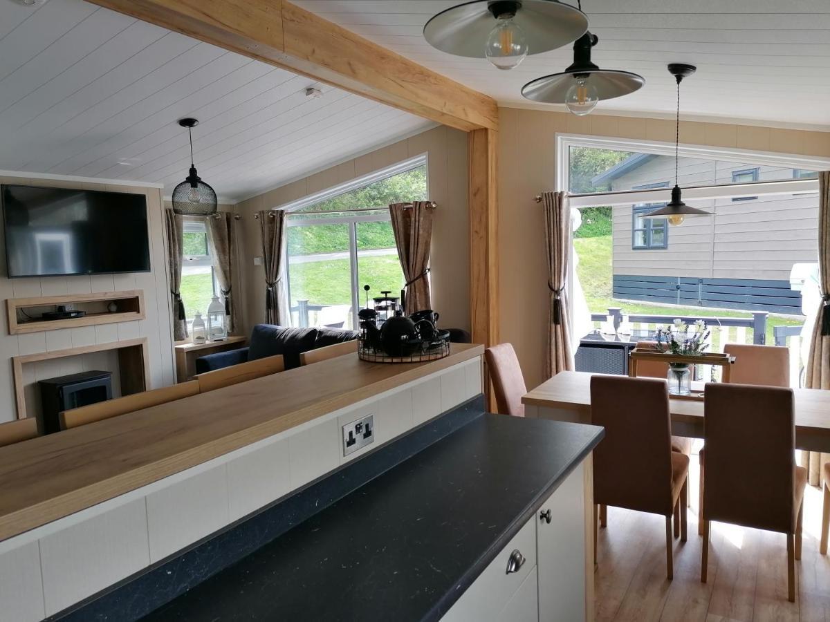 Luxury Lodge On Edge Of New Forest And 800M From Sea Entertainment And Leisure Passes Included Milford-on-Sea Exteriér fotografie