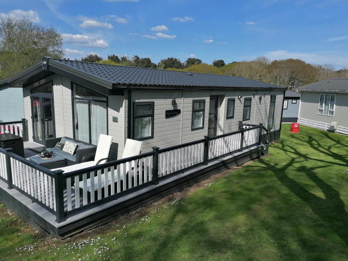 Luxury Lodge On Edge Of New Forest And 800M From Sea Entertainment And Leisure Passes Included Milford-on-Sea Exteriér fotografie