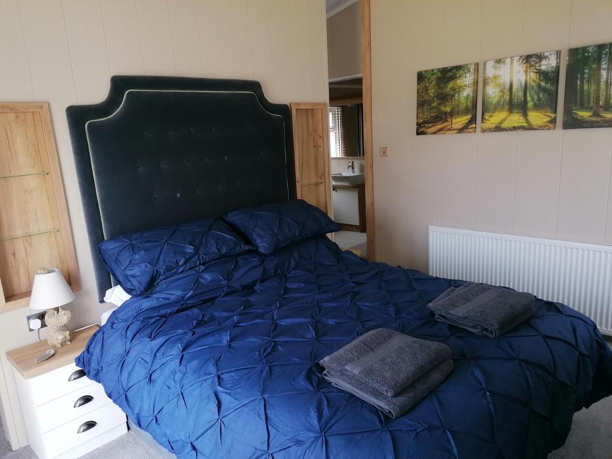 Luxury Lodge On Edge Of New Forest And 800M From Sea Entertainment And Leisure Passes Included Milford-on-Sea Exteriér fotografie