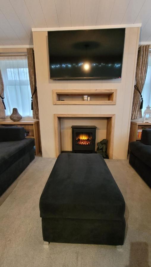 Luxury Lodge On Edge Of New Forest And 800M From Sea Entertainment And Leisure Passes Included Milford-on-Sea Exteriér fotografie